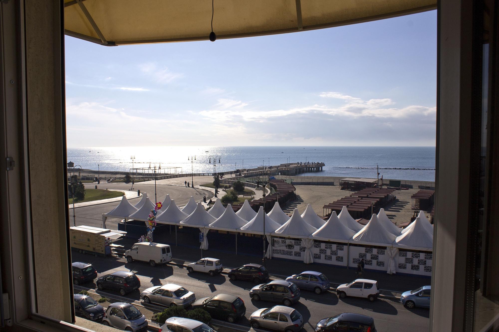 Hotel La Scaletta Lido di Ostia Exterior foto