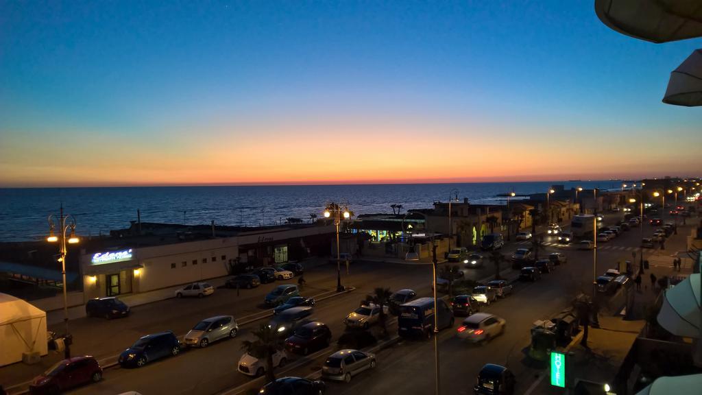 Hotel La Scaletta Lido di Ostia Exterior foto