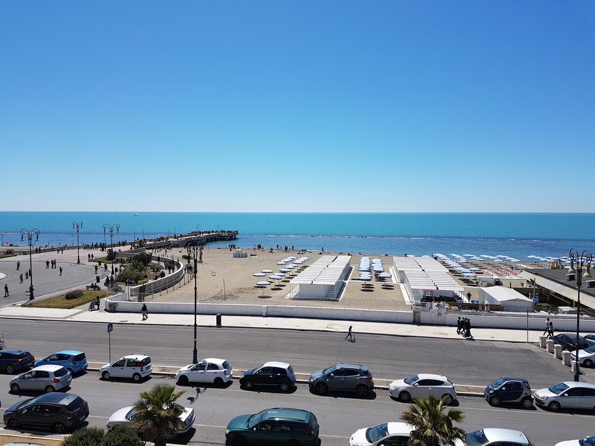 Hotel La Scaletta Lido di Ostia Exterior foto